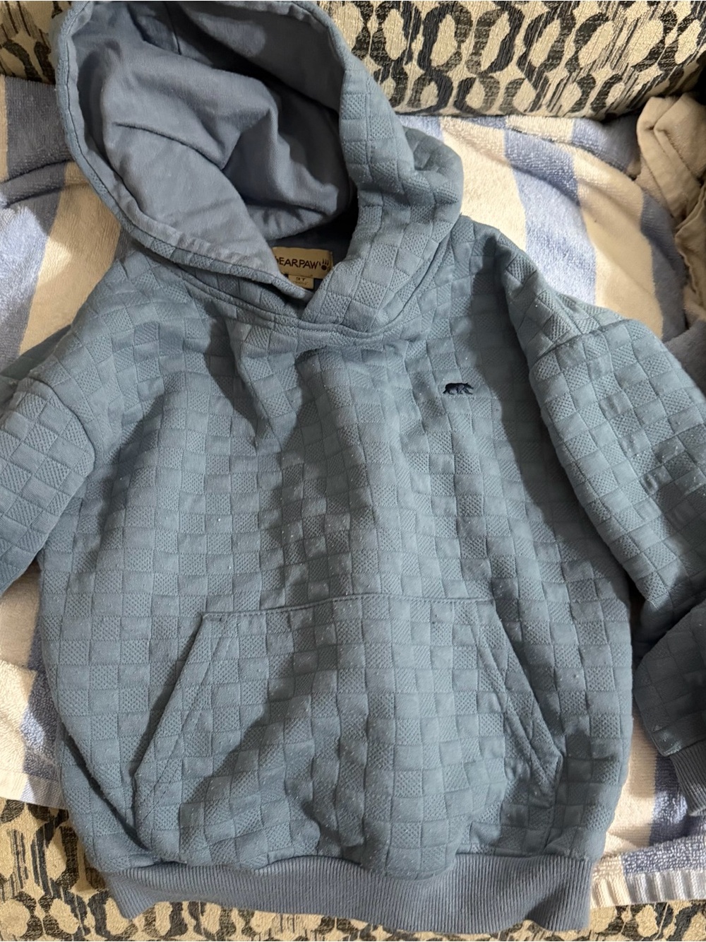 BearPaw Boys Size 3t Quilted Light Blue Crewneck Hoodie